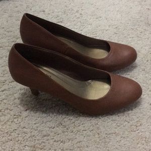 BOGO FREE!! Brown comfort plus work heels